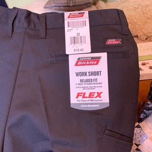 Brand new men’s Dickies black shorts